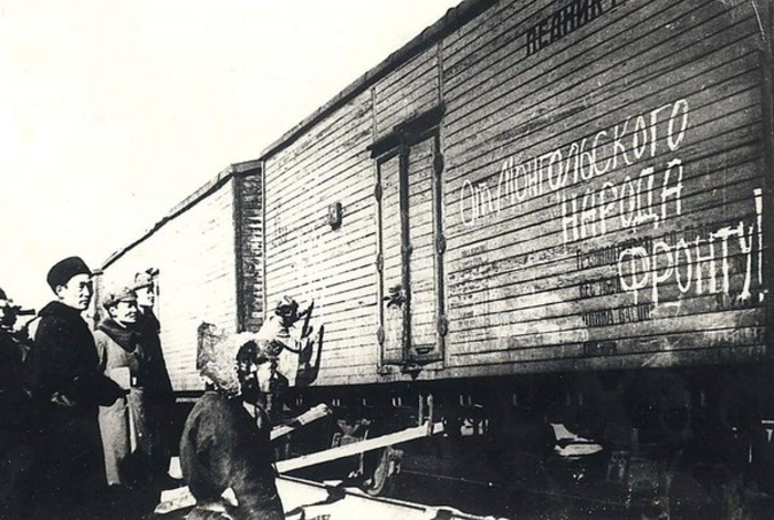 Отправка лошадей воинским поездом в Советский Союз, 1942 год. Источник: commons.wikimedia.org