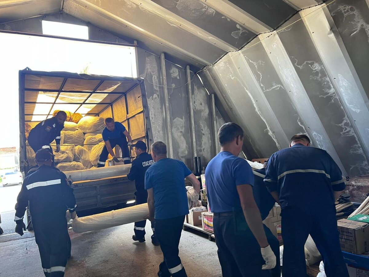    Бойцам СВО из Курской области отправили 100-й гуманитарный груз весом в 3,5 тонны