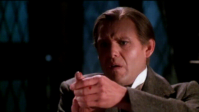 Просто классика с неподражаемым Лесли Нильсеном! 