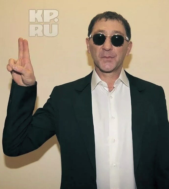 Ну конечно, Лепс, как же без этого жеста да?