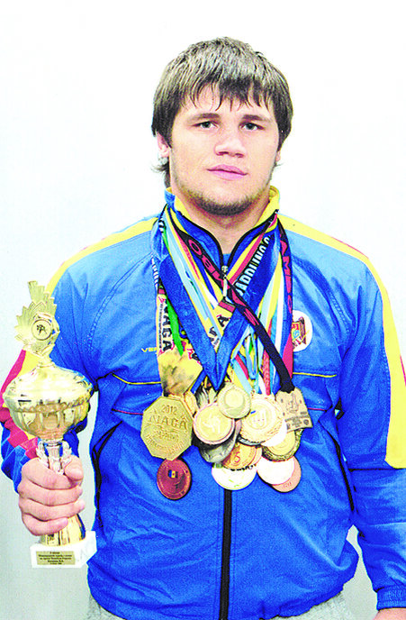 Чемпион мира по самбо Сергей