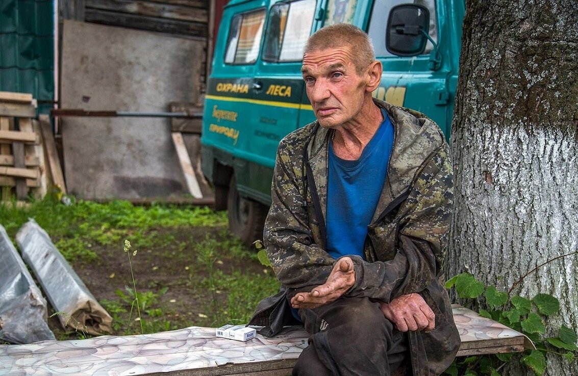 Российский сельский. Деревенский мужик. Настоящий деревенский мужик. Деревенские жители
