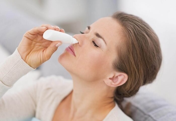 Перекись водорода используют для лечения насморка, разбавляя средство водой