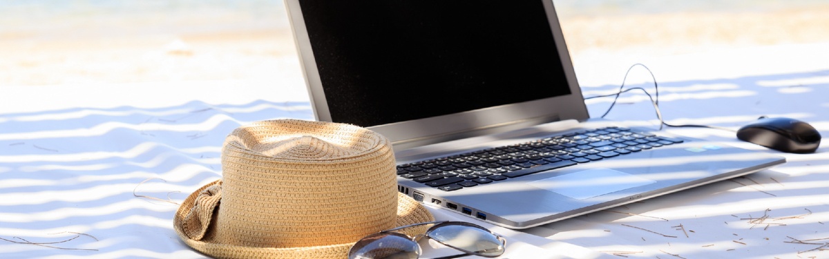 За всей этой ширмой непревзойденного трейдера с ноутбуком находится в области рядом с рынком, который выживает на неопытных новичков, внушая им мечту.