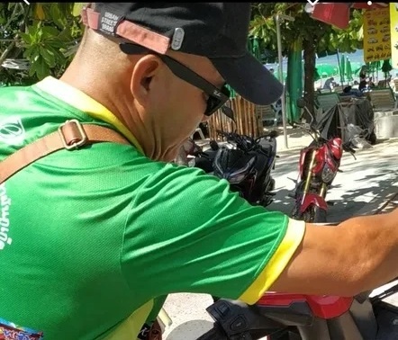 Знакомьтесь, мистер Ли