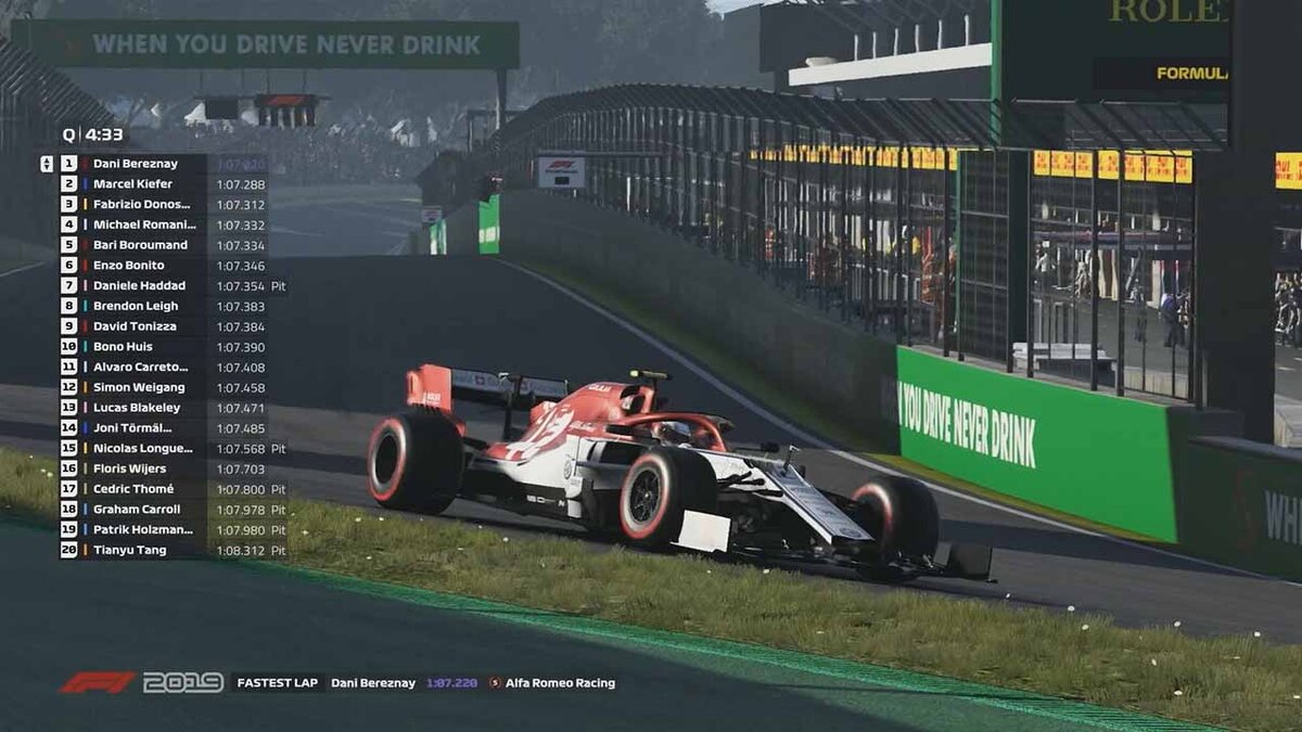 F1 vm. F1 VM Pro