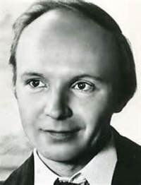 Один из самых любимых советских школьных фильмов "Большая перемена" был снят режиссером Алексеем Кореневым в 1972 году на киностудии "Мосфильм".-4