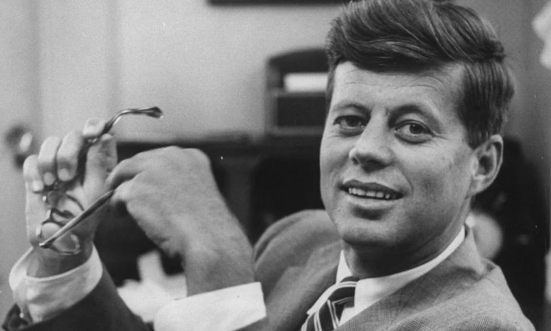 Кто обвалил рынок 1962 года, чтобы все выкупить?