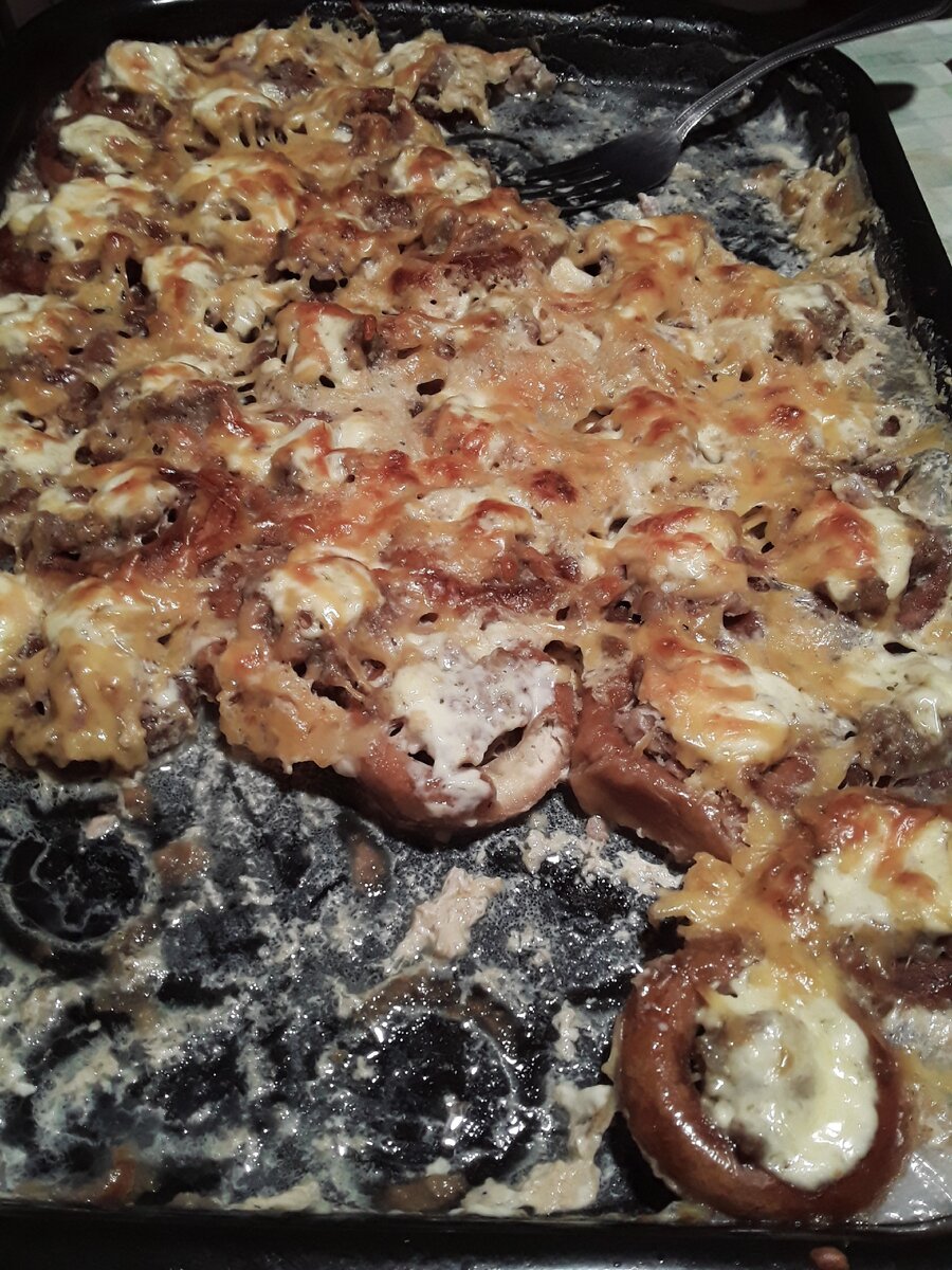 Очень любят блюдо, которому даже не удается остынуть. 