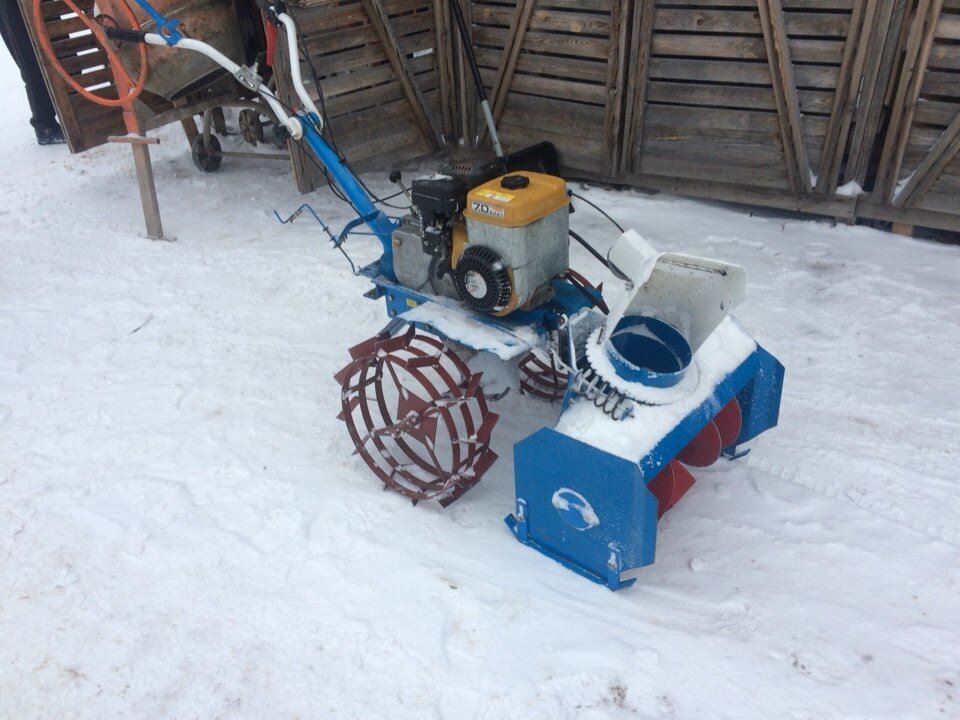 Снегоуборщик из мотоблока