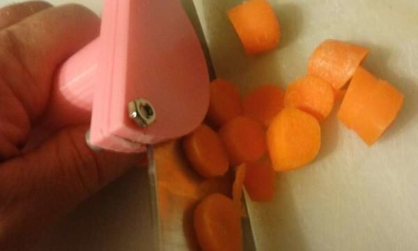 Модифицированный кухонный нож для больных артритом Константин Моканов