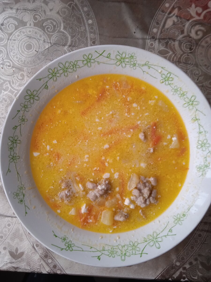 Суп с фрикадельками.