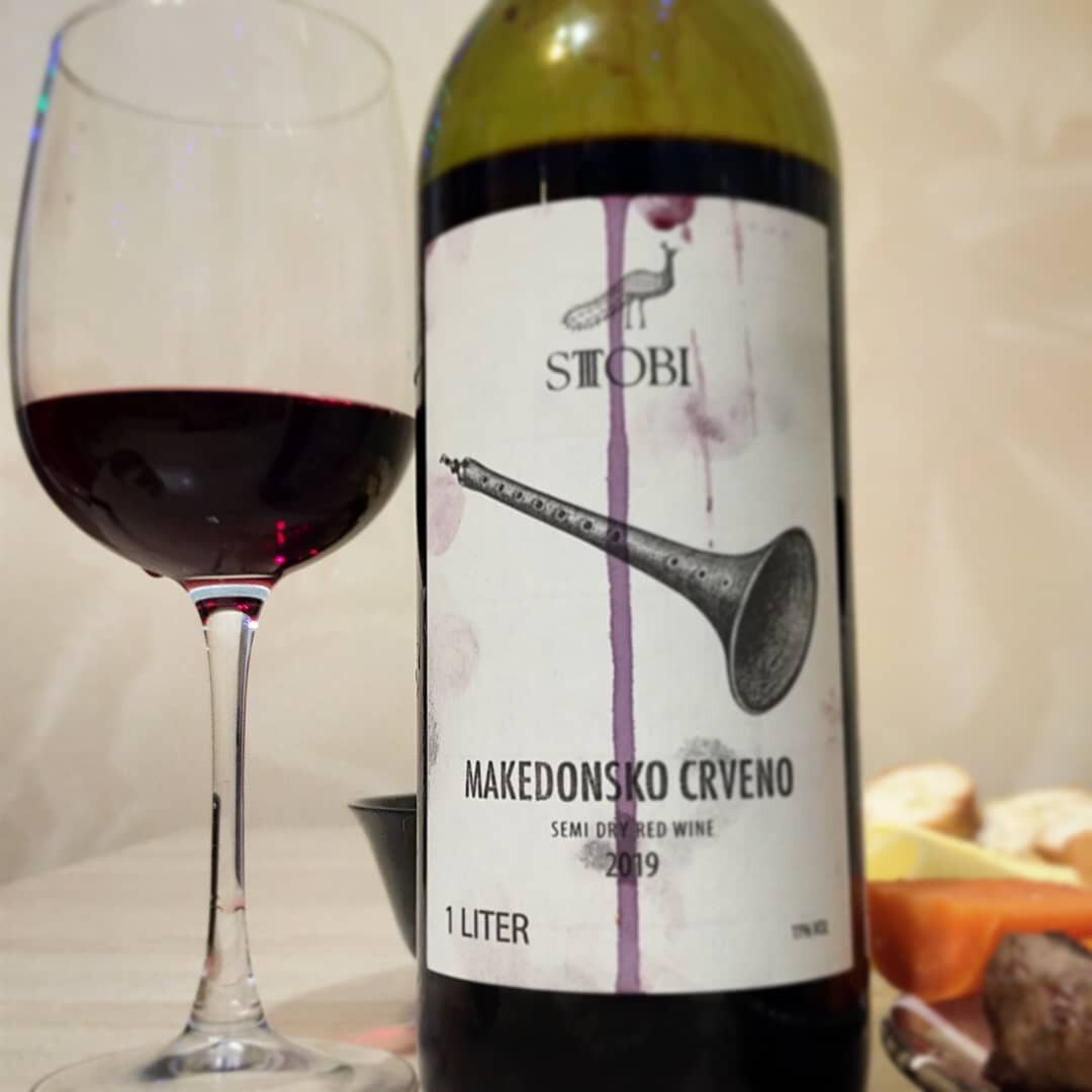 Вино Makedonsko crveno