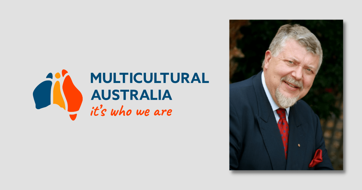 Д-р Сев Оздовски, председатель Австралийского мультикультурного совета, профессор университета Западного Сиднея и бывший представитель Австралийской комиссии по правам человека, награждённый специальной медалью ордена Австралии