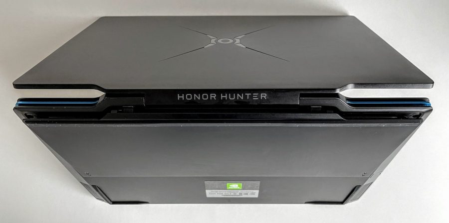 Обзор мощного игрового ноутбука Honor Hunter V700: есть в нем что-то от УАЗа...4