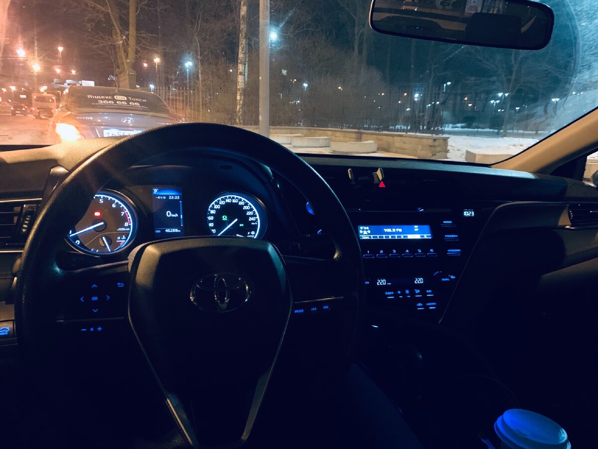 Салон в ночное время достаточно гармоничен 