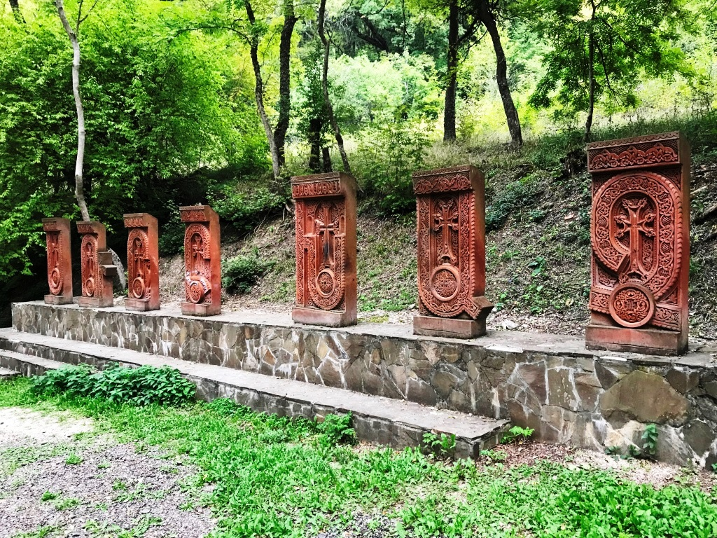 Подъезд к монастырю Сурб-Хач