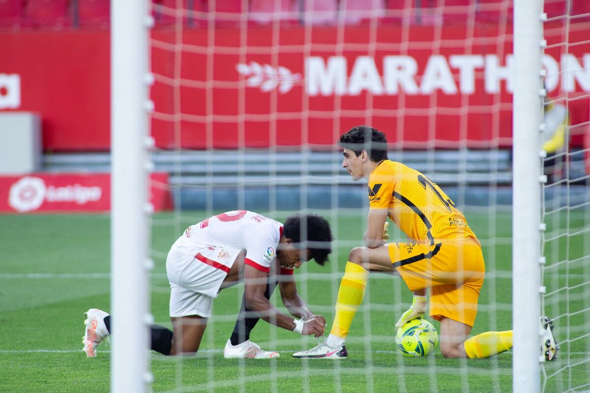 KEYSTONE PRESS AGENCY/GLOBAL LOOK PRESS