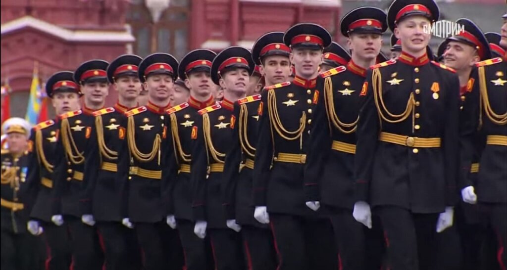 Тверские курсантки, суворовцы и ветераны приняли участие в Параде Победы в Москве