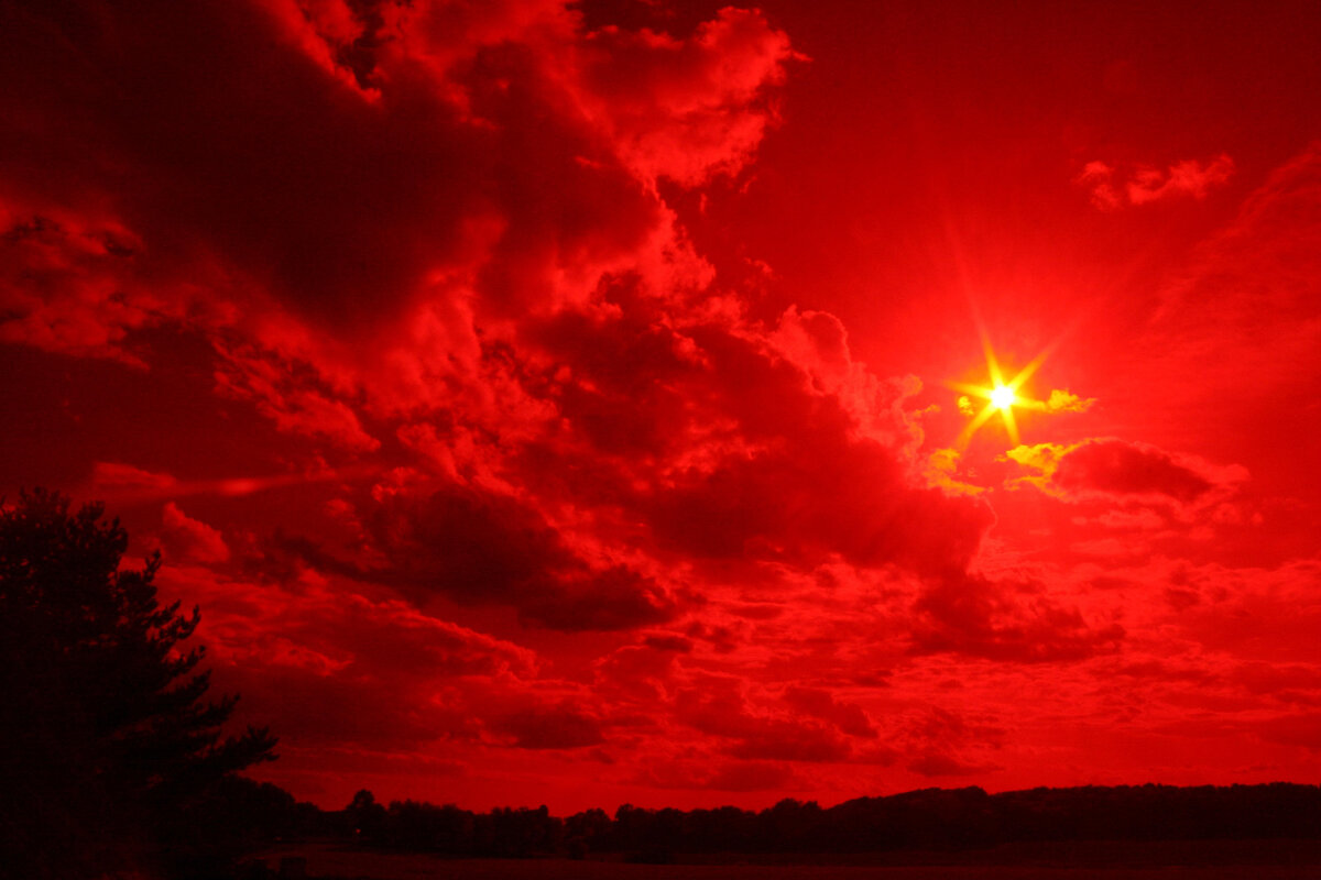 Источник картинки https://get.wallhere.com/photo/sunlight-landscape-mountains-sunset-children-red-sky-spooky-rain-sunrise-lightning-skyline-evening-morning-families-Sun-wind-horizon-atmosphere-plains-Mars-church-asteroid-dusk-thunder-Saturn-gemini-astronomy-eclipse-Rome-comet-Mercury-Venus-Uranus-Neptune-Wisconsin-asteroids-Pluto-family-Capricorn-Doomsday-Scorpio-Virgo-libra-2012-cloud-catholic-weather-dawn-explore-sunsets-supermoon-scary-fields-storms-darkness-startrails-ngc-solareclipse-daytime-apocalypse-vatican-danecounty-computer-wallpaper-atmosphere-of-earth-afterglow-geological-phenomenon-red-sky-at-morning-leo-meteorological-phenomenon-cumulus-horizons-celestial-event-phenomenon-judgement-bloodmoon-revelation-cancer-aquarius-comets-aries-caldwell-lunareclipse-tornadoes-sagittarius-orionnebula-rainstorms-funnelclouds-nibiru-revelation6-starrotation-picses-tarurs-october2014bloodmoon-andromedagalaxy-ringnebula-juptier-starrotations-863518.jpg