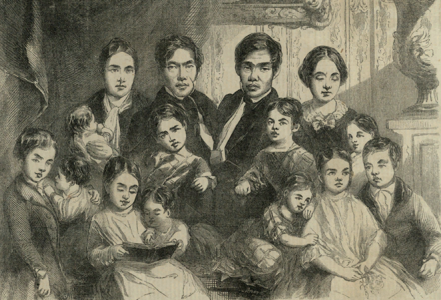 Братья с семьей