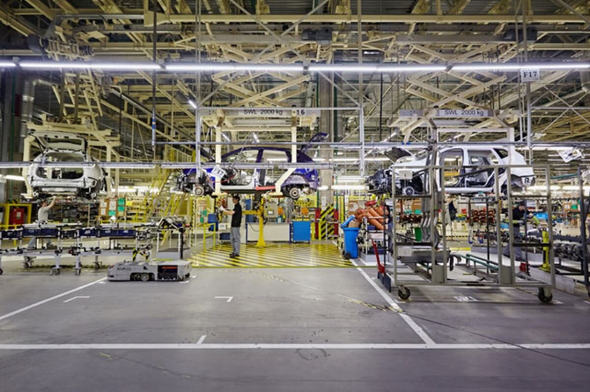    Чтобы завод не закончился. Стране срочно нужна новая промышленная политика