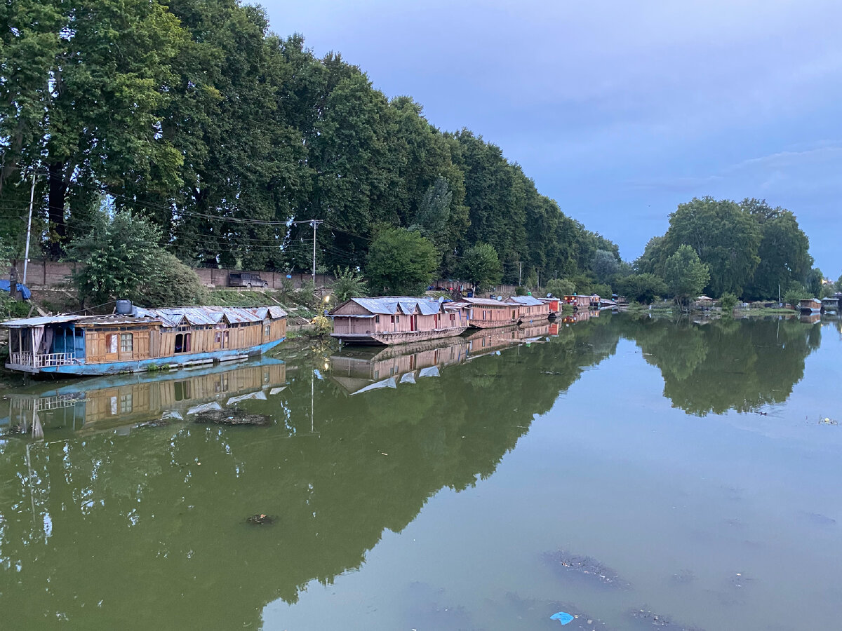 Плывучие кораблики, которые переделали в отели