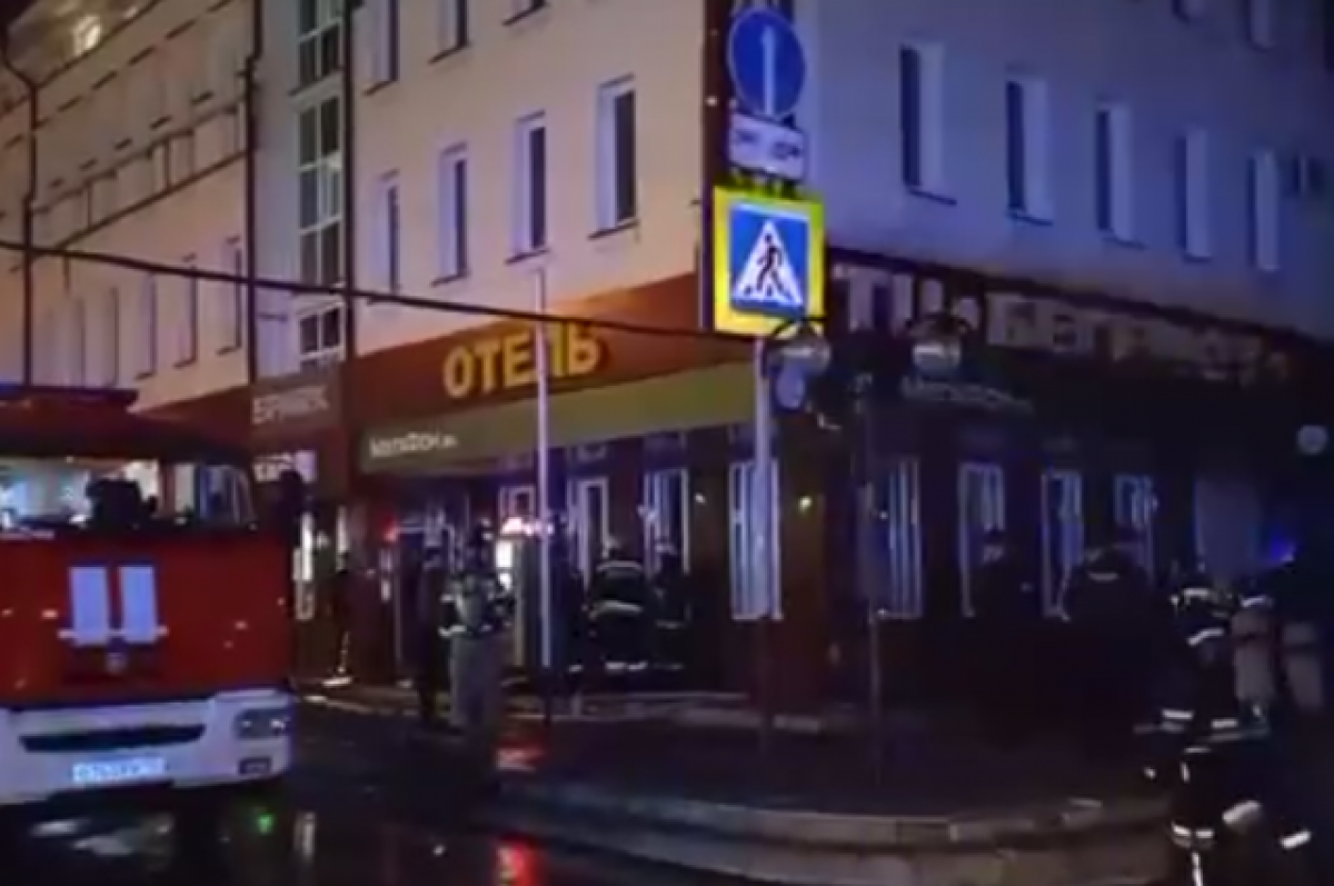    Трёх человек спасли при пожаре в ТЦ «Бегемот» во Владикавказе