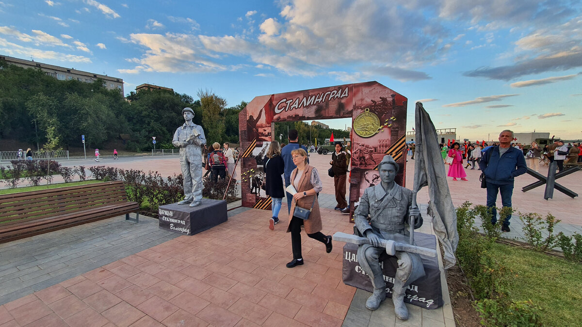 Инсталляция "Сталинград". День города Волгограда 2022