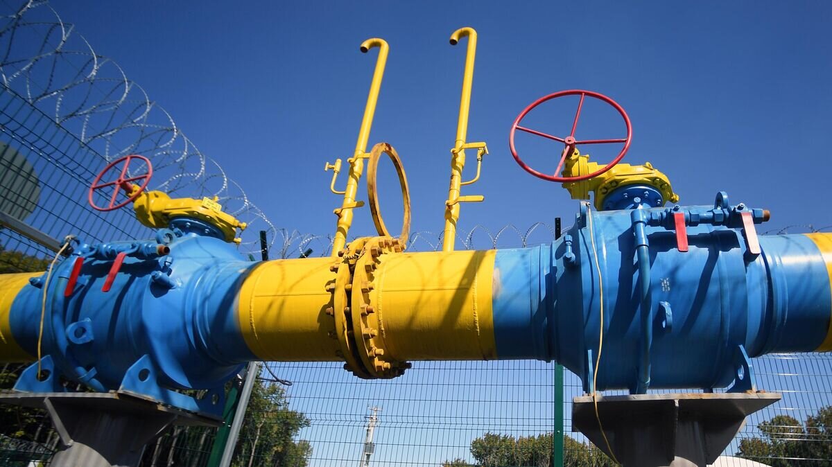    Газопровод высокого давления от ГРС №2 "Елабуга Центральная - ПАО "Нижнекамскнефтехим"© РИА Новости / Максим Богодвид