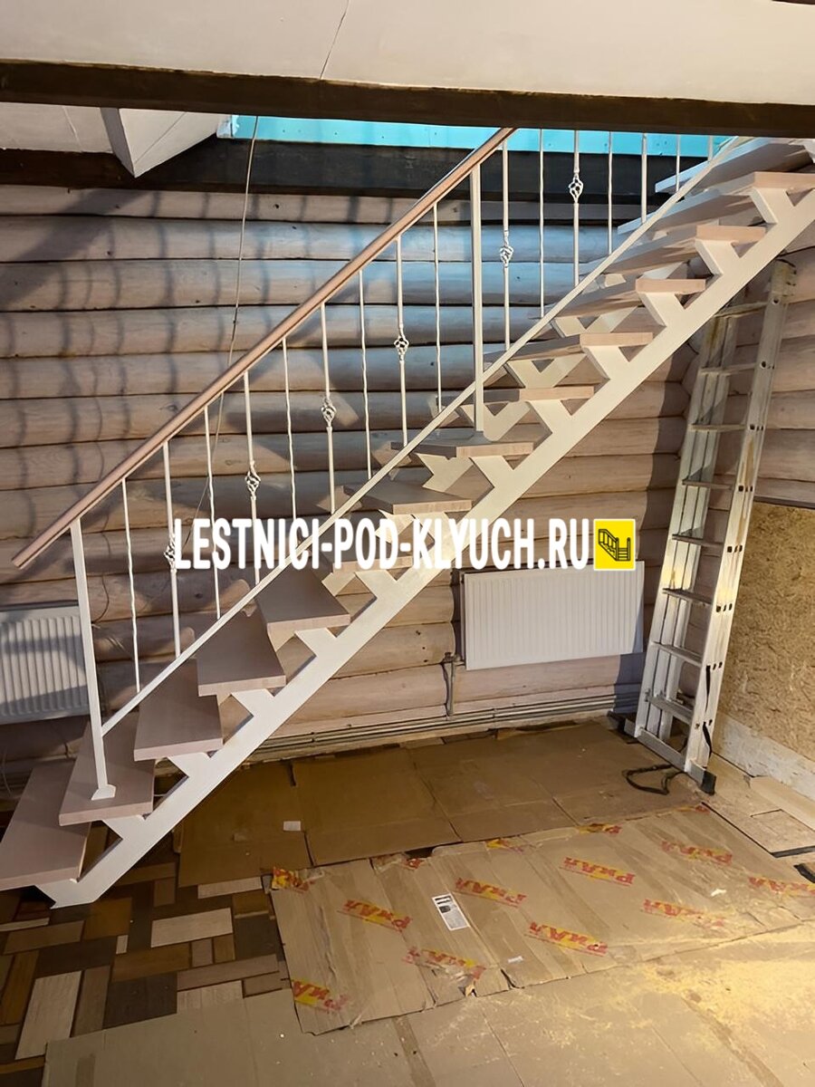 Принимаем звонки: пн-вс с 8:00 до 21:00 (+7 499 490-72-90). Электронная почта: info@lestnici-pod-klyuch.ru