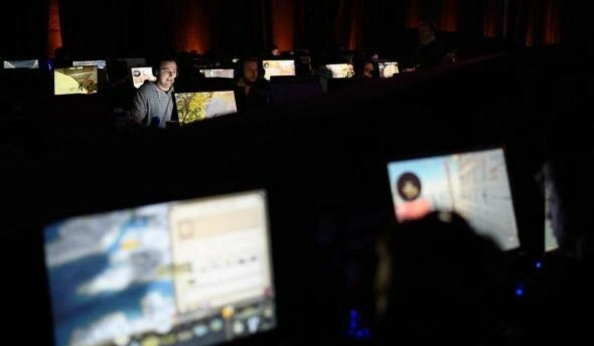     Киберспорт. Источник: rbc.ru Автор фото: Leon Neal