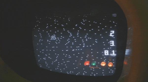 Геймплей аркадной Spacewar!