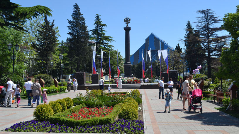 Переехавшие в туапсе. Переехавшие в туапсе. Переехавшие в туапсе. Шахматный сквер в туапсе. Переехавшие в туапсе.