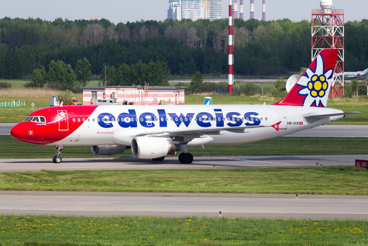 Airbus A320 HB-IHX Edelweiss Air