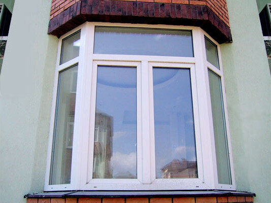 Импост на балконе