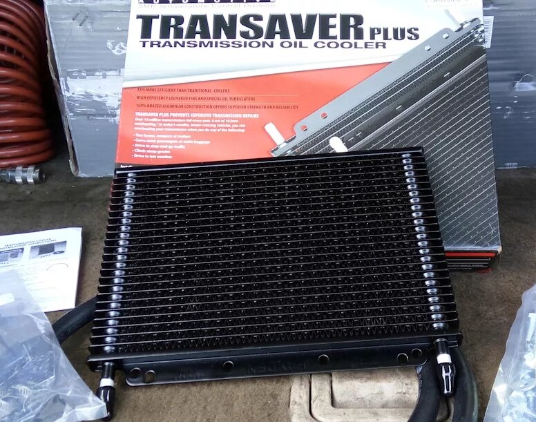 Радиатор АКПП с креплением на болты самый правильный. Никакие тряски ему не страшны.