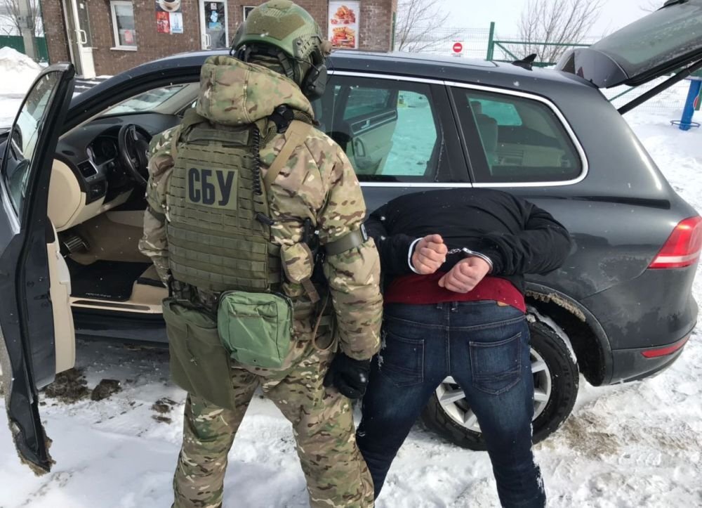 Спецслужбы Украины проводят задержание. Фото: dnr-news.com