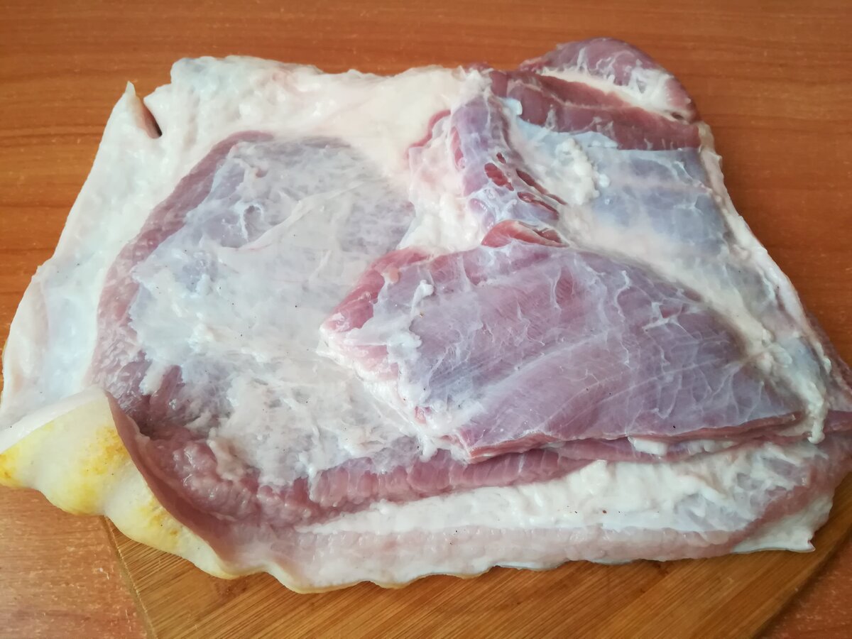 Рулет из свиной брюшины – рецепт с фото приготовления в духовке