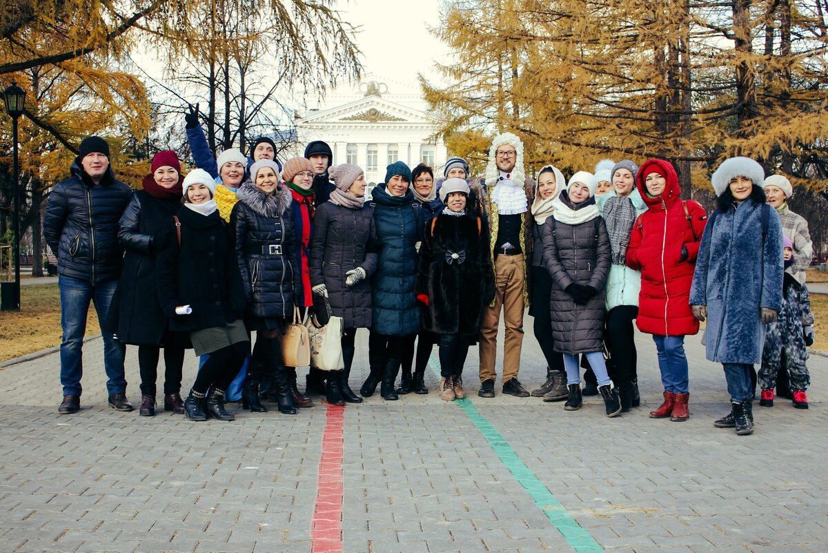 Начало экскурсии, все в сборе