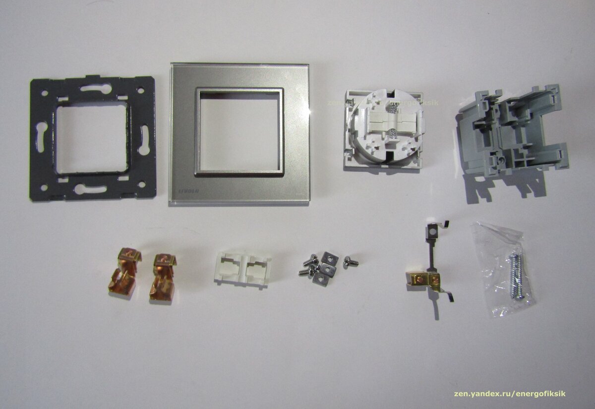Розетка разобранная. Розетка в разборе. Наружная розетка разобранная. Розетка в разборе антенны.
