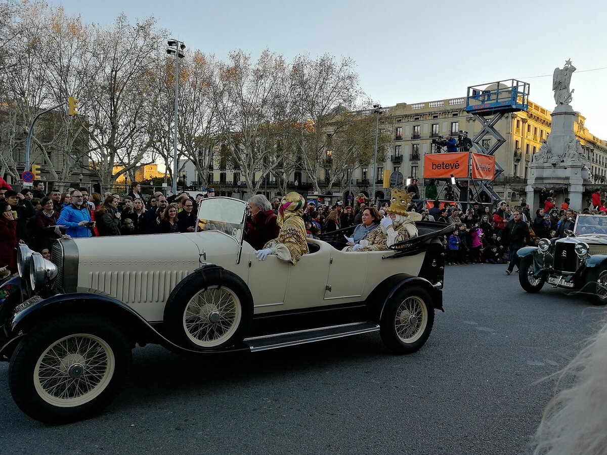 Движение королей к началу парада