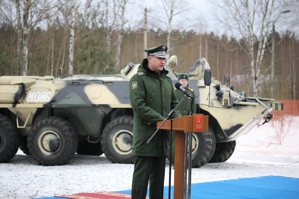 Замминистра обороны России Тимур Иванов принял участие в закладке памятного камня посвященного началу строительства нового суворовского училища в Твери. 