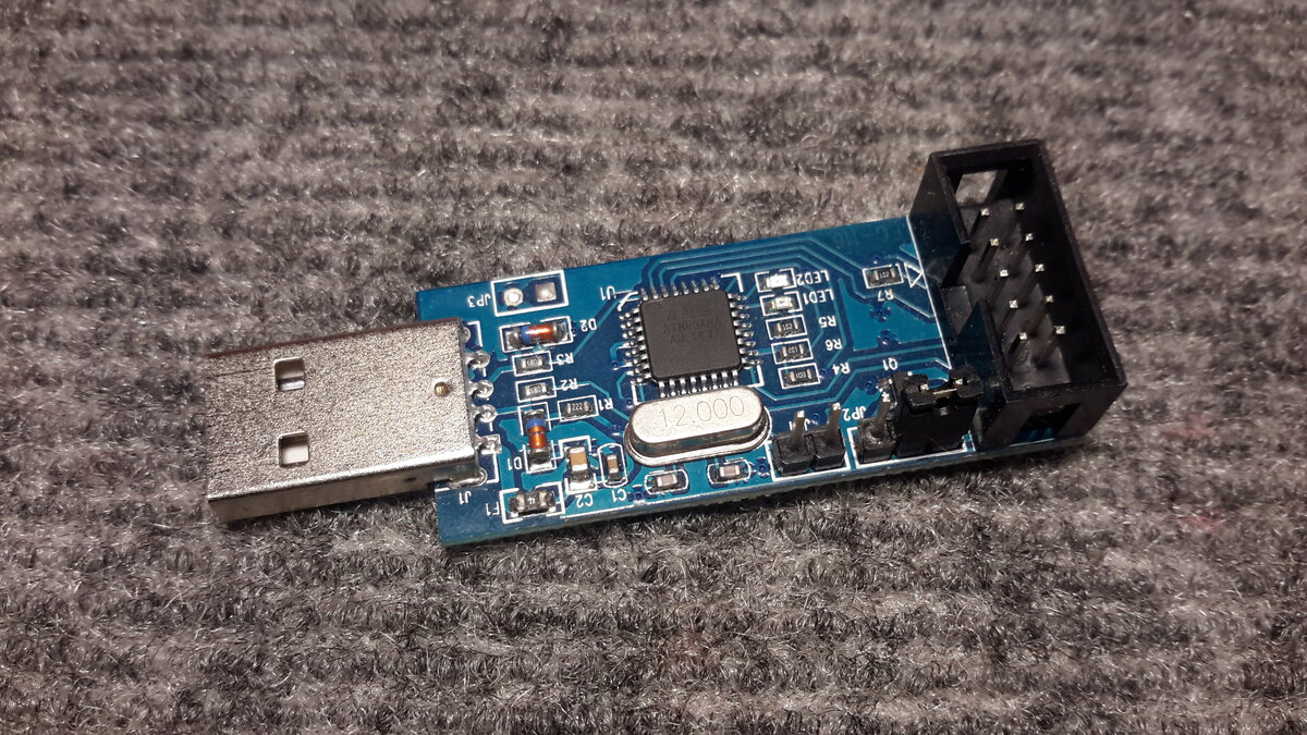 USB ISP программатор.