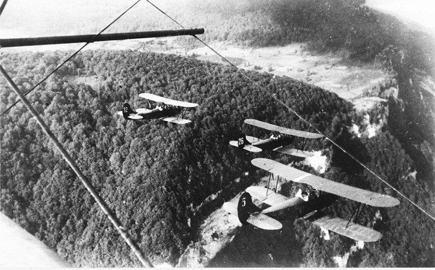 Рис. 1. Легендарный легкий ночной бомбардировщик По-2