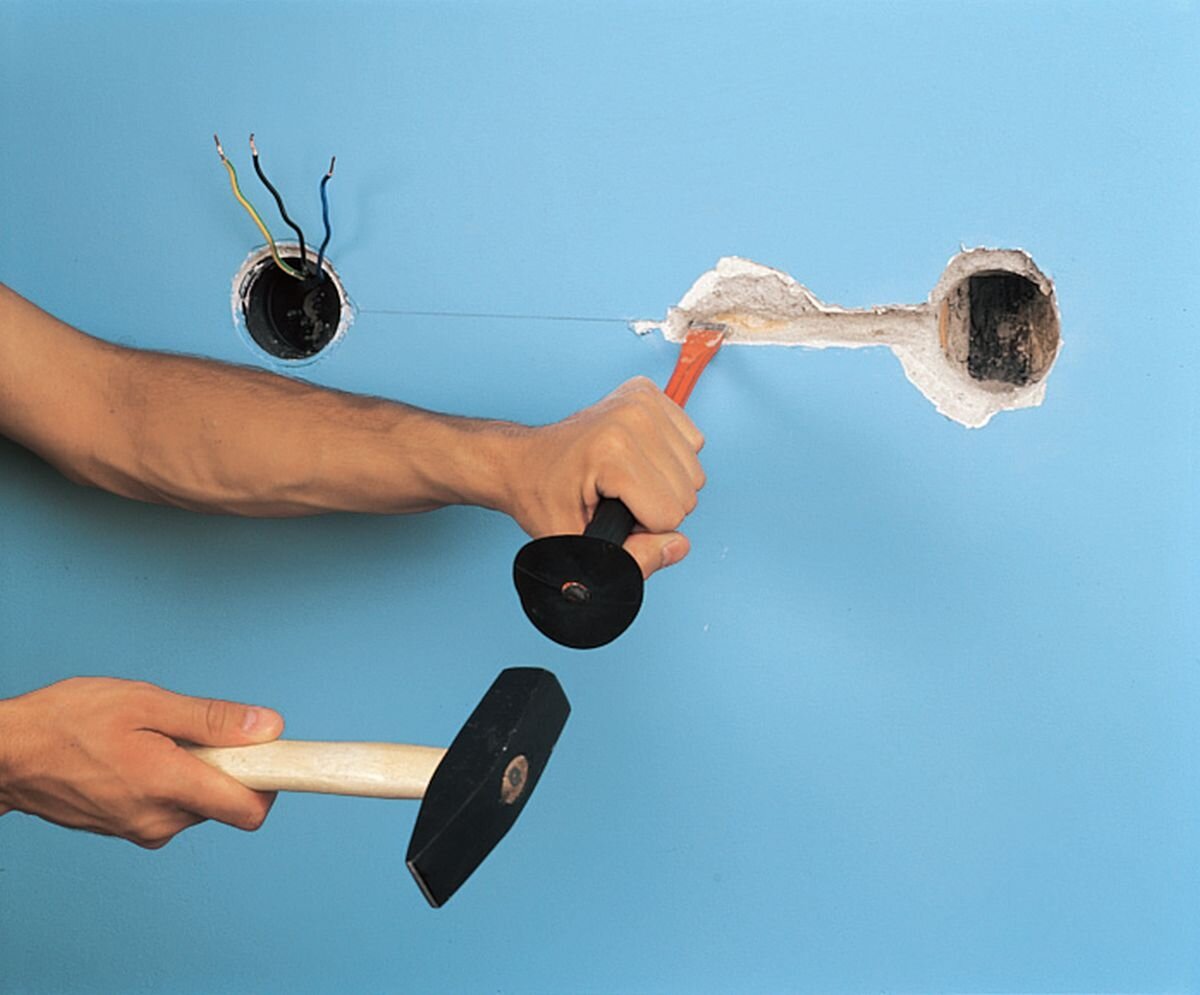 Инструментов для штробления бетонных стен. Перфоратор bosch pbh 2500 re. Штробление стен. Инструментов для штробления бетонных стен. Штробить проводку болгаркой.