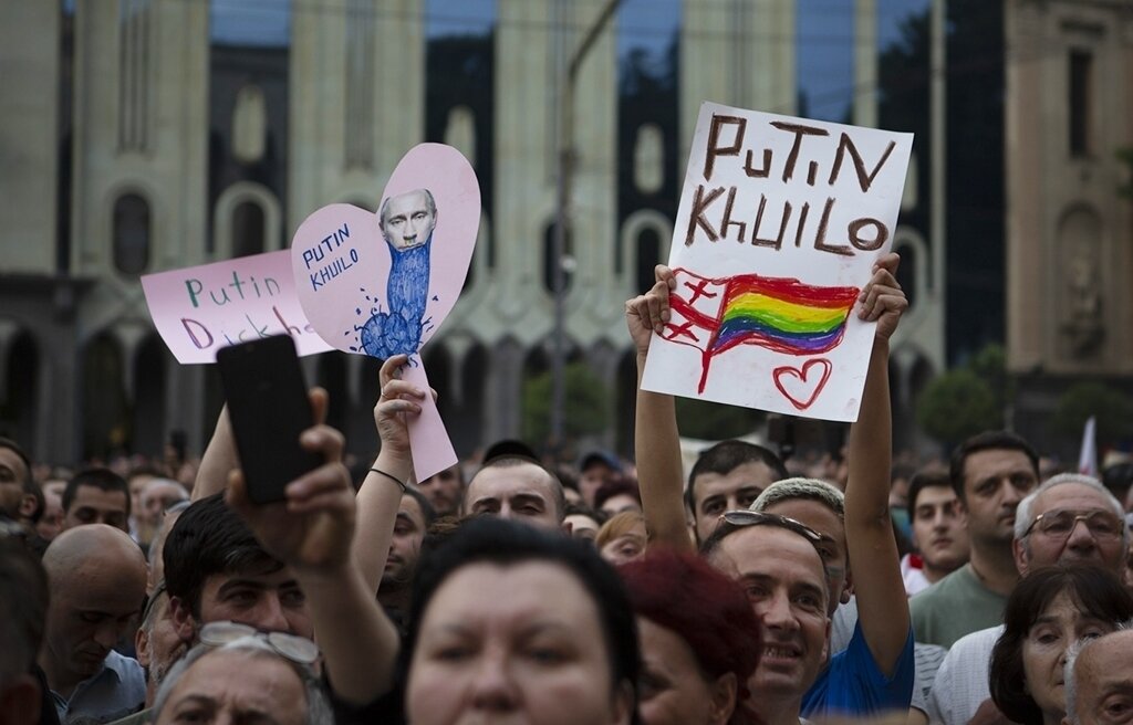 фото https://russian.eurasianet.org/sites/default/files/styles/article/public/2019-06/01_0.jpg?itok=HlOhgjHY