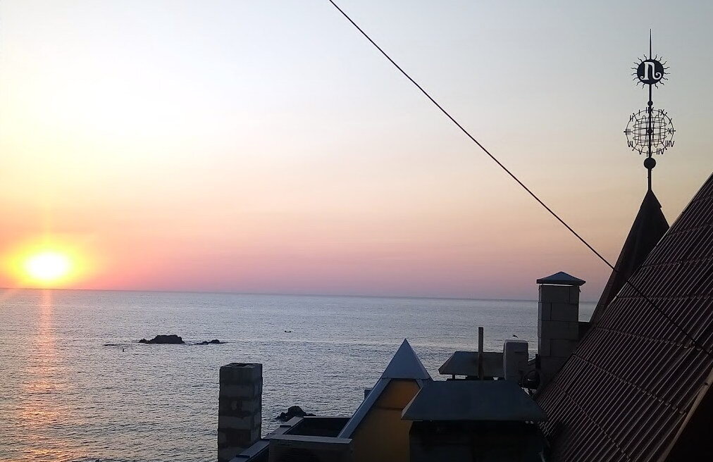 Волшебный восход солнца в Крыму