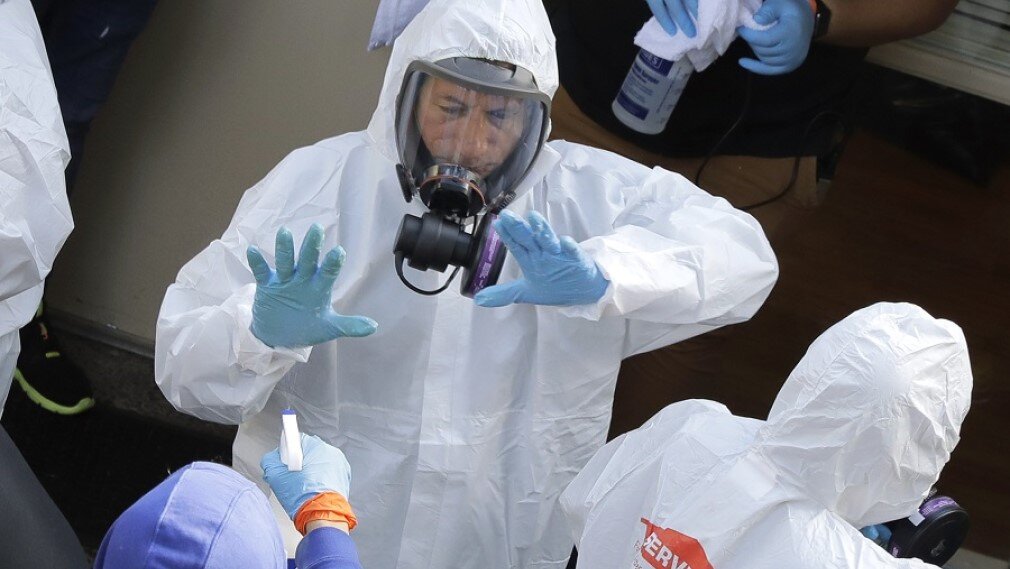 Около двух месяцев назад весь мир узнал о настоящей китайской чуме – новом типе коронавируса. На сегодняшний день статистика жертв по всему миру неуклонно растет. Правительства всех стран ежедневно принимают новые меры безопасности, чтобы максимально защитить своих граждан и не допустить распространения вируса. Чем же так страшен коронавирус и что о нем нужно знать?