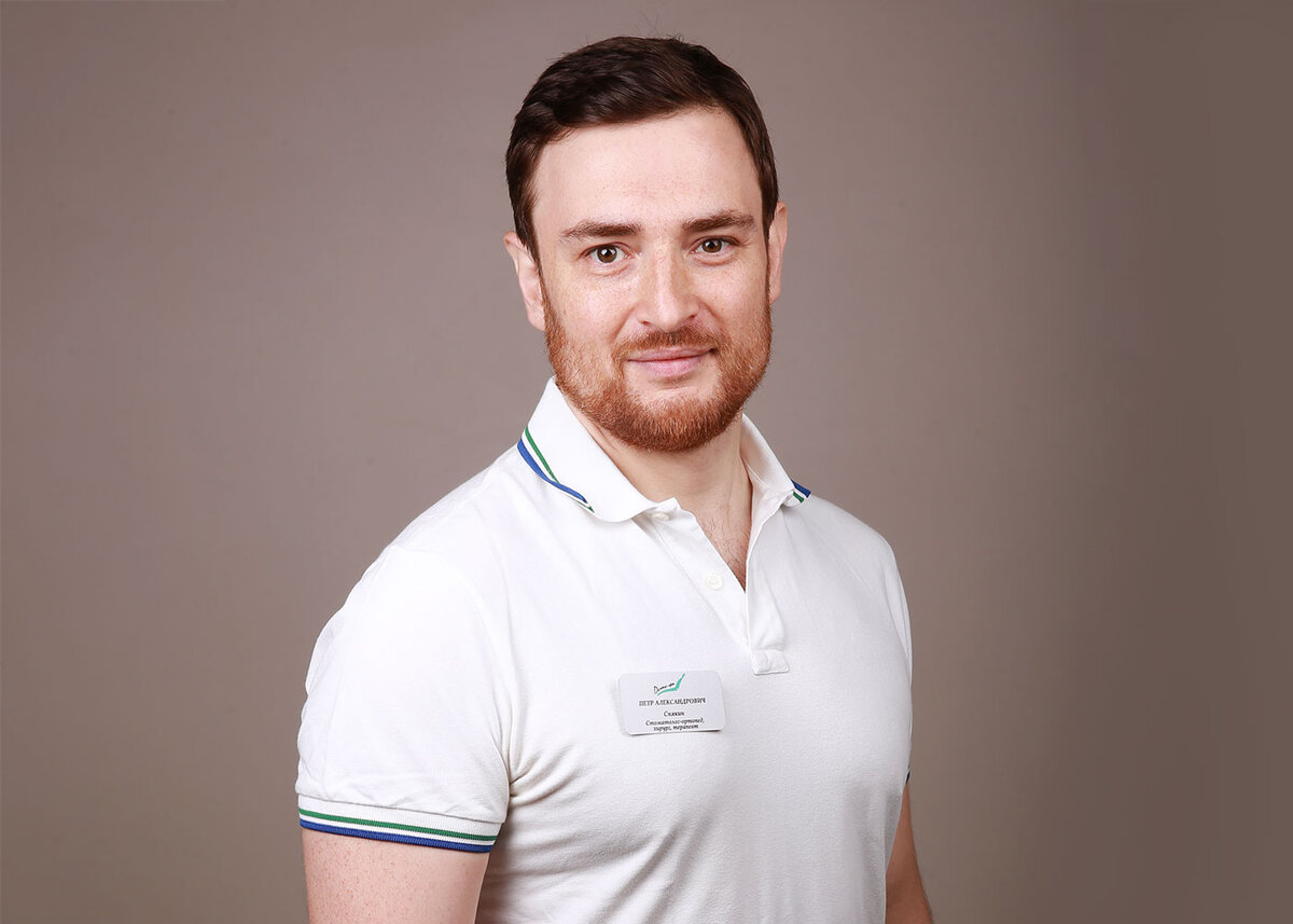 Снякин Петр Александрович – стоматолог-ортопед, хирург, терапевт. Ведет прием в московском стоматологическом центре европейского уровня «Дентал Арт»